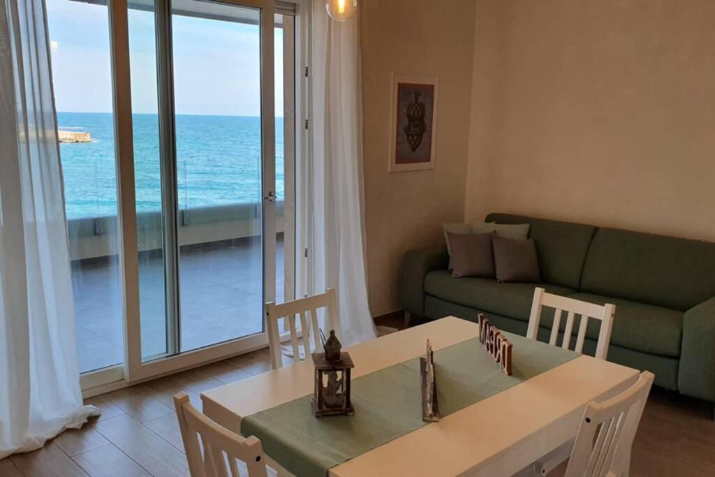Il Mare In Casa - Appartamento Al Mare In Puglia Monopoli Kültér fotó