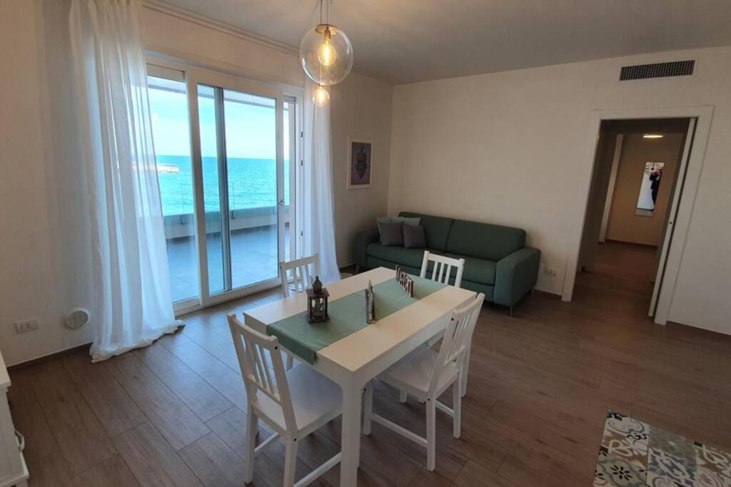 Il Mare In Casa - Appartamento Al Mare In Puglia Monopoli Kültér fotó